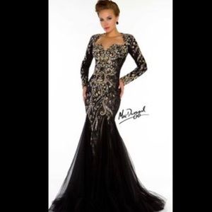 Mac Duggal Black Long sleeve formal/prom dress